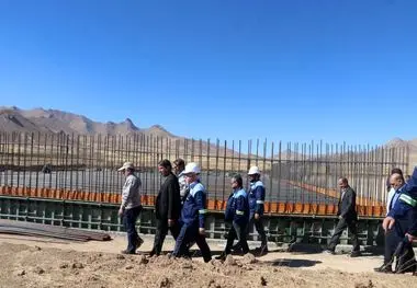  بازدید نماینده مجلس و مدیرعامل صبانور از پروژه کنسانتره‌سازی گلالی