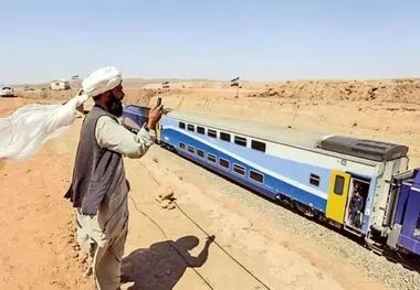 انقلاب ترانزیتی؛ قطار ایران به دیوار چین رسید