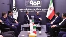 مدیرعامل گروه فولاد مبارکه در بازدید معاون اول رئیس‌جمهوری و وزیر صمت از غرفه فولاد مبارکه در نمایشگاه ایران اکسپو 2025 مطرح کرد:

هدف‌گذاری یک میلیارد دلاری صادرات محصولات فولاد مبارکه به‌عنوان بزرگ‌ترین صادرکننده غیرنفتی کشور