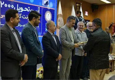 تحویل ۲ هزار دستگاه وانت کمپرسی زامیاد به شهرداری ها و دهیاری های کشور
