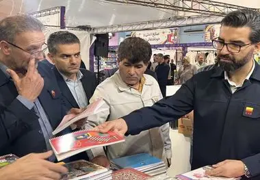 نمایشگاه نوشت‌افزار و ملزومات دانش‌آموزی ویژه خانواده بزرگ فولاد خوزستان افتتاح شد