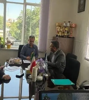 بازدید مدیر منطقه غرب کشور بیمه دی از روند اجرای قرارداد درمان دانشگاه علوم پزشکی کردستان